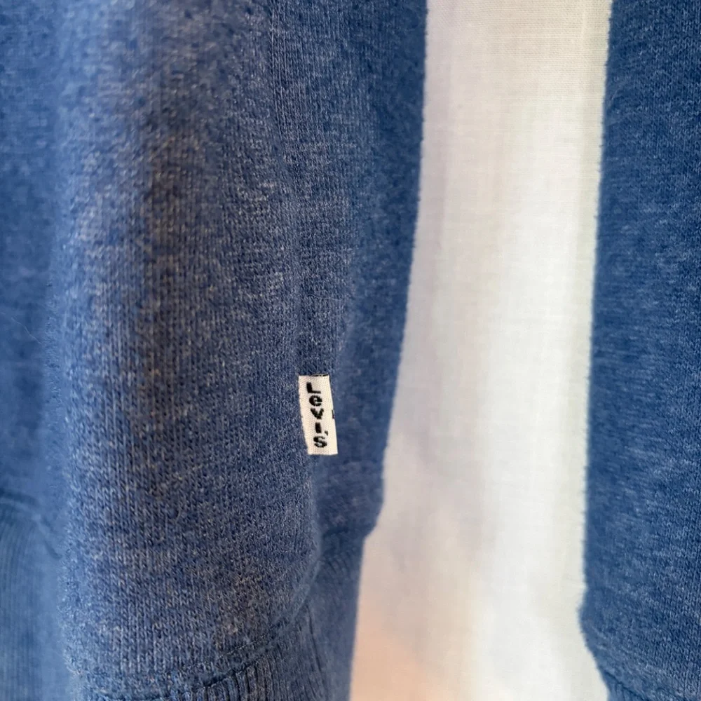 Levi's Sweatshirt Retro Howling Wolf Blue Mens Small Pullover Crew Neck